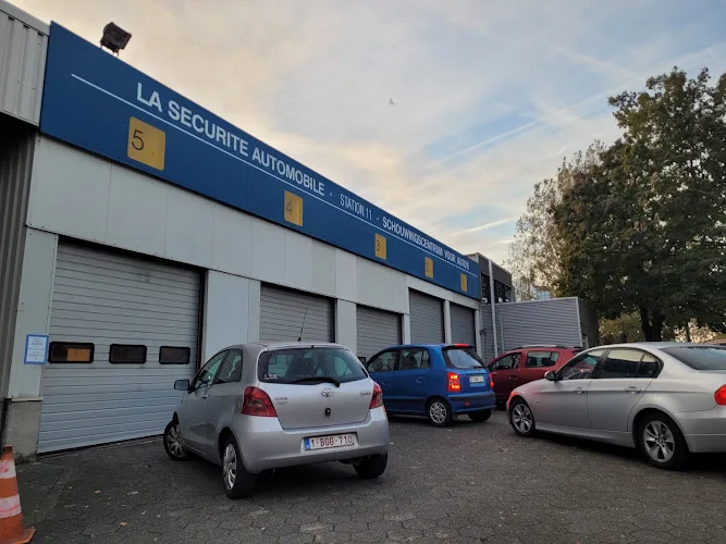 Foto 1 van keuringscentrum Schouwingscentrum voor Auto's — beeld van Google