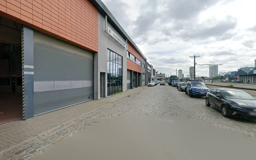 Straatbeeld van keuringscentrum Antwerpen-Noorderlaan in Antwerpen