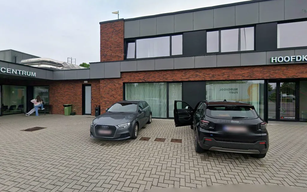 Straatbeeld van keuringscentrum Geel in Geel