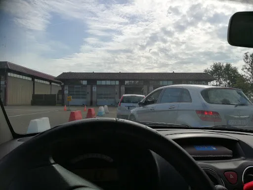 Foto 5 van keuringscentrum Autokeuring Heist-op-den-Berg — beeld van Google