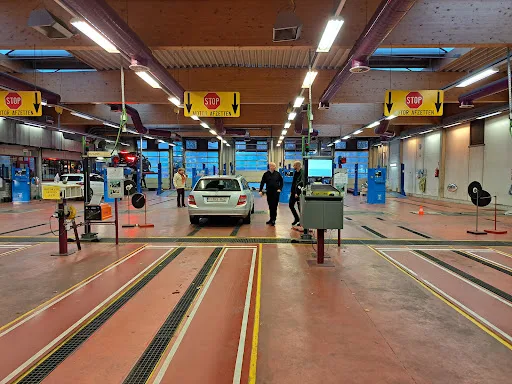 Foto 5 van keuringscentrum Autokeuring Turnhout — beeld van Google