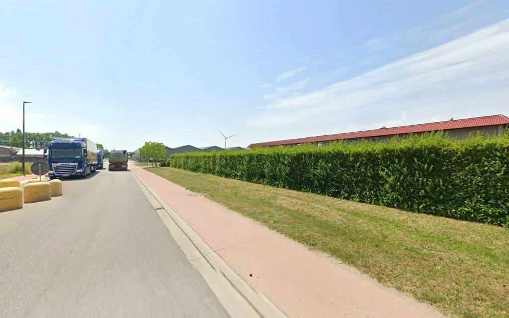 Straatbeeld van keuringscentrum Willebroek in Willebroek