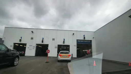 Foto 2 van keuringscentrum Autokeuring KM Ieper — beeld van Google
