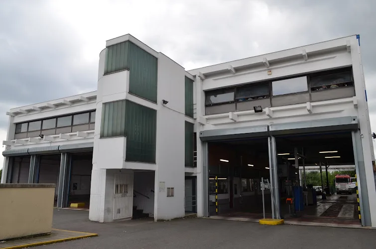 Foto 1 van keuringscentrum AIBV - Contrôle Technique de Gosselies — beeld van Google