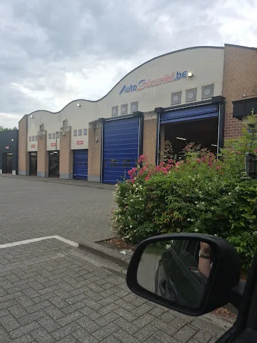 Foto 1 van keuringscentrum Autosécurité - Station de Mont-Saint-Guibert - 18 — beeld van Google